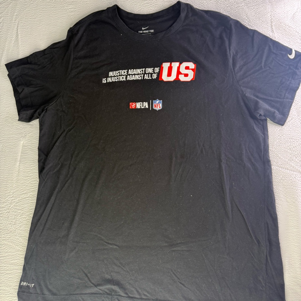 Nike Black Short-Sleeve Graphic T-Shirt with Red White Details